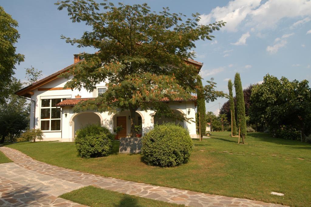 Villagaia Country House Montafia Buitenkant foto